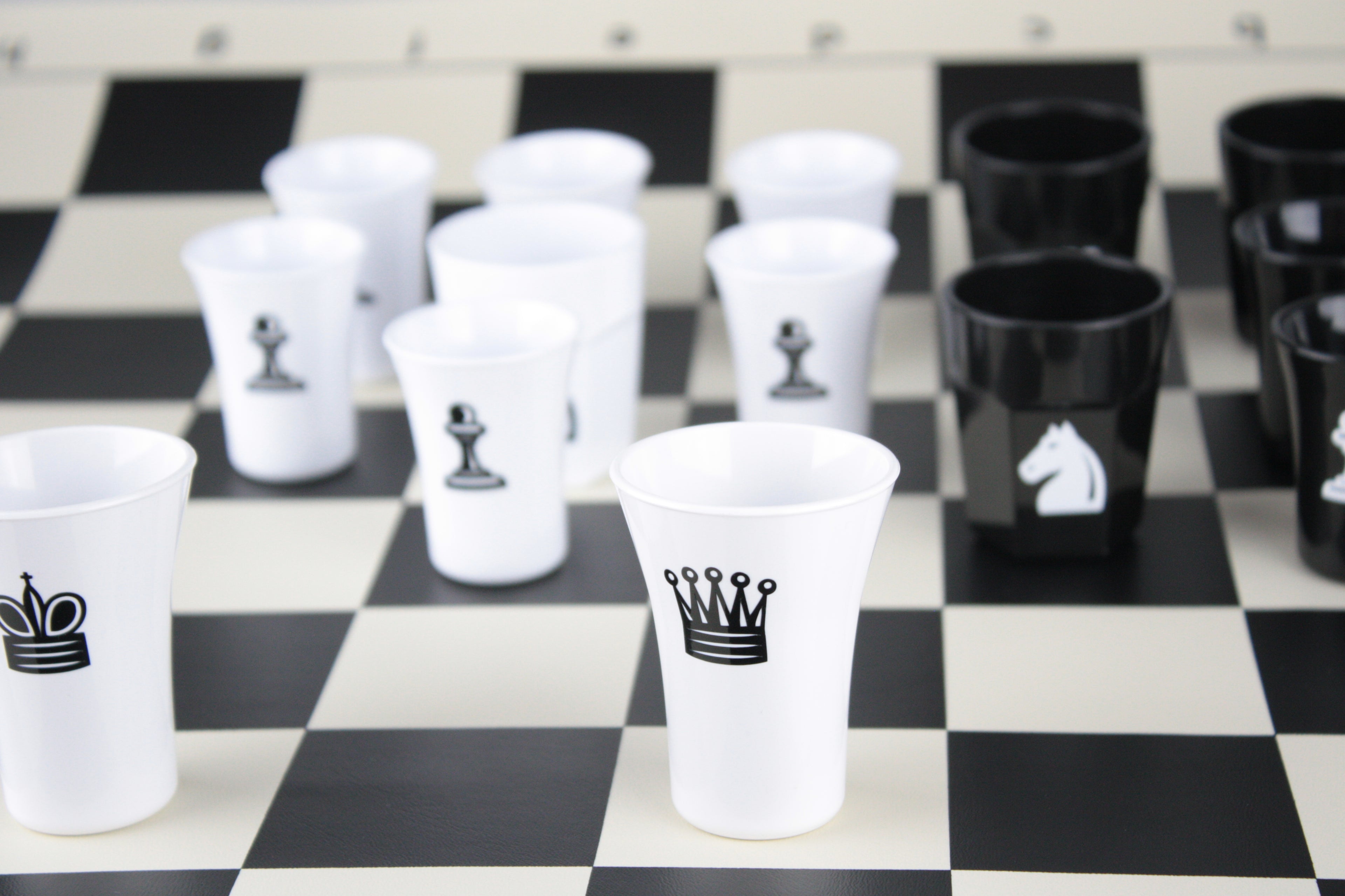 Jogo de Xadrez MPDrink em Polipropileno